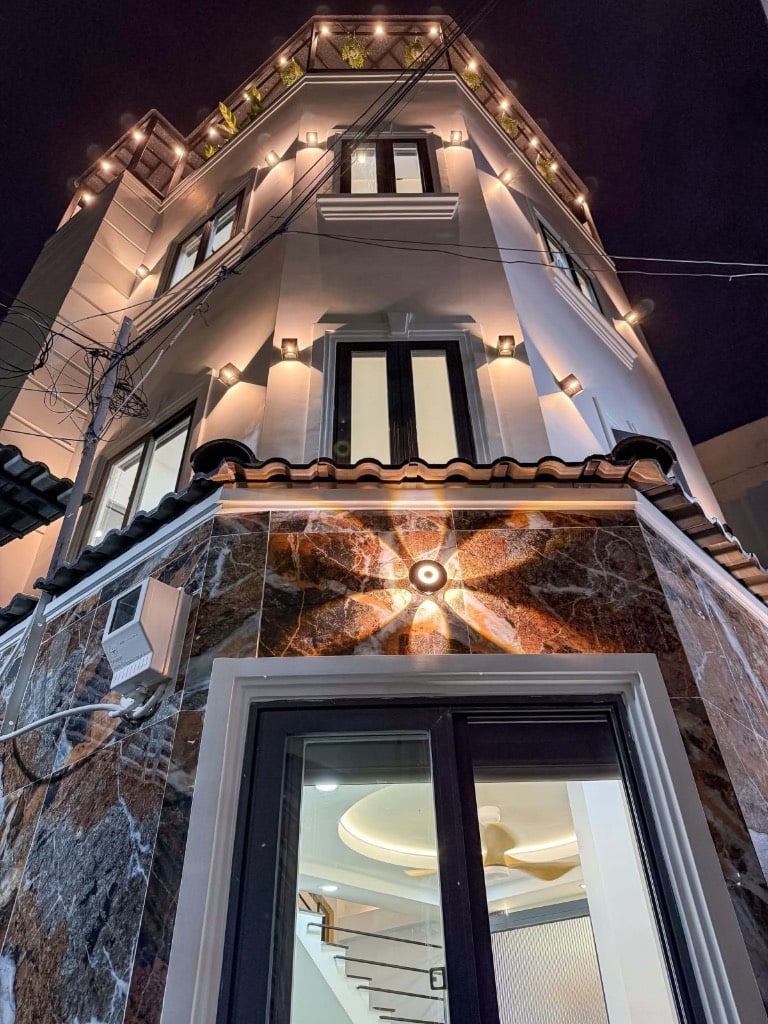 BÁN NHÀ PHAN VĂN TRỊ, P11, BÌNH THẠNH, PHÙ HỢP CHO GIA ĐÌNH TRẺ, 4 TẦNG, 28M² FULL NT 4.98 TỶ