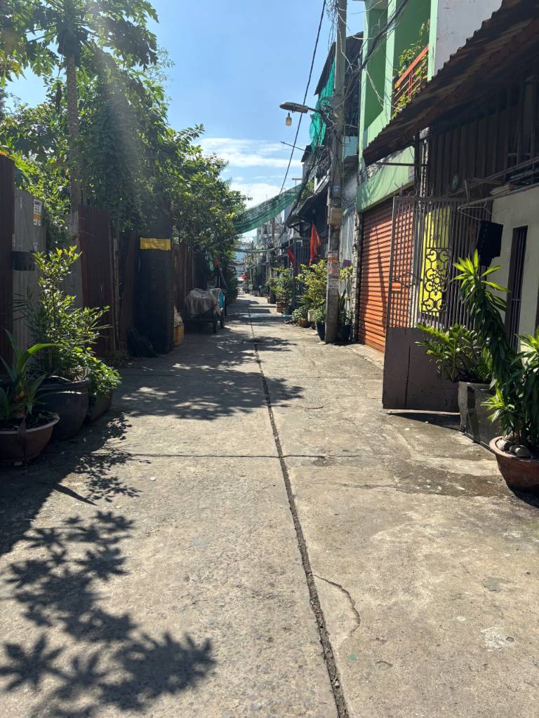 BÁN NHÀ ĐƯỜNG 18B, BÌNH TÂN, 2 TẦNG, HẺM XE HƠI, NGAY AEON TÂN PHÚ, 48,7M2, GIÁ 4.7 TỶ