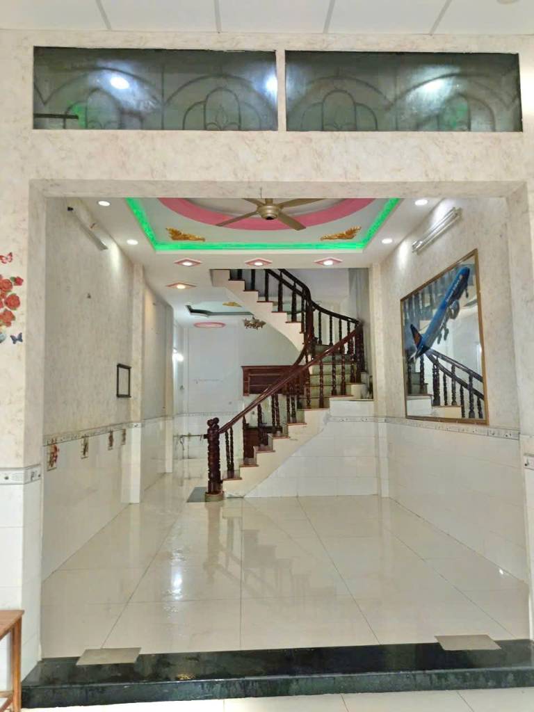 Cho thuê nhà Trương Phước Phan, mặt tiền kinh doanh, 1 trệt 1 lầu, giá 13 tr/tháng