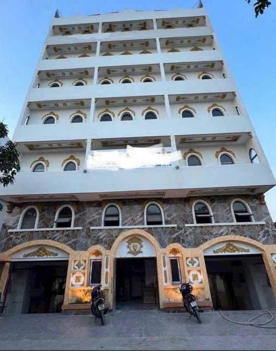 BÁN KHÁCH SẠN MẶT TIỀN BƯNG ÔNG THOÀN, THỦ ĐỨC, 991M2, DÒNG TIỀN LÊN ĐẾN 400TR/THÁNG