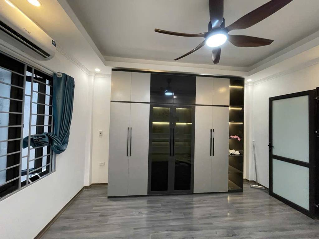 Cần bán nhà Ỷ La, Quận Hà Đông, Hà Nội, 30m2, giá chỉ 5,6 tỷ