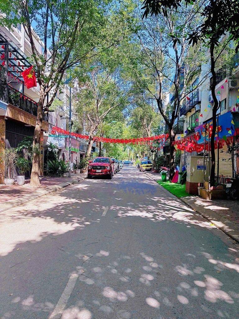 Bán nhà liền kề Trịnh Văn Bô, Nam Từ Liêm, 65m x 5t, mt 4,5m, vỉa hè, ô tô tránh, kd đỉnh, 19,9 tỷ