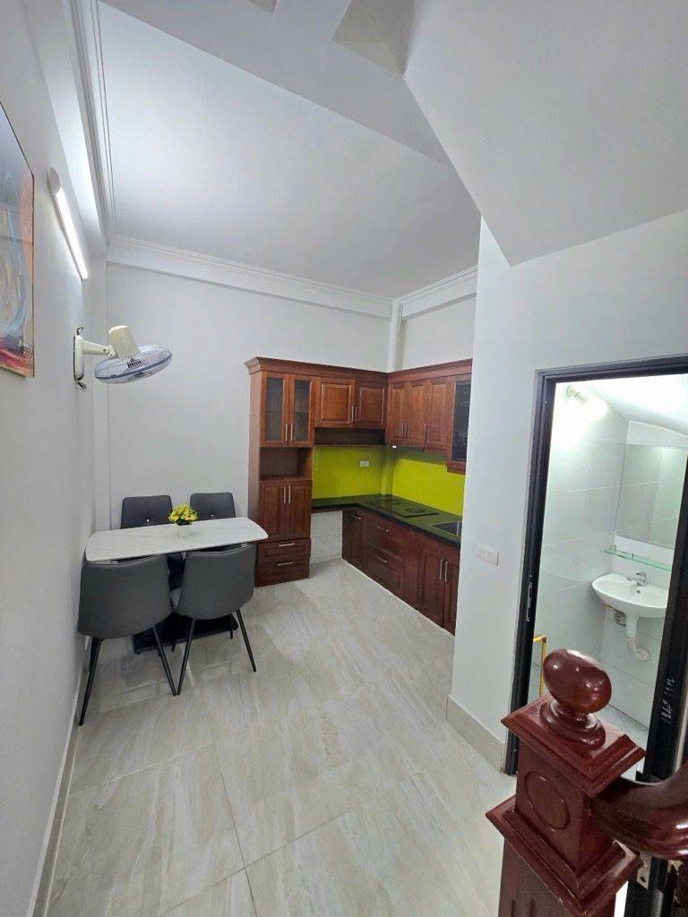 Bán nhà Ngô Quyền, Hà Đông, 31m2, oto nhỏ đỗ cửa, 7,68 tỷ