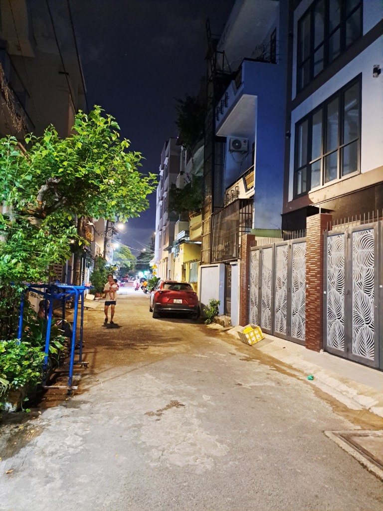 BÁN NHÀ 1 SẸC VĂN CAO, TÂN QUÝ, XE HƠI ĐỖ CỬA, 44M2, 2 TẦNG MỚI Ở NGAY, GIÁ CHỈ 5.2 TỶ