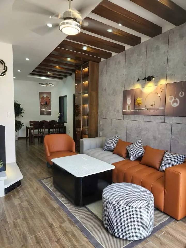 BÁN NHÀ 2 TẦNG , 14 ĐỒNG XOÀI , HÒA KHÁNH BẮC , LIÊN CHIỂU 
3PN , GẦN BẾN XE TRUNG TAM