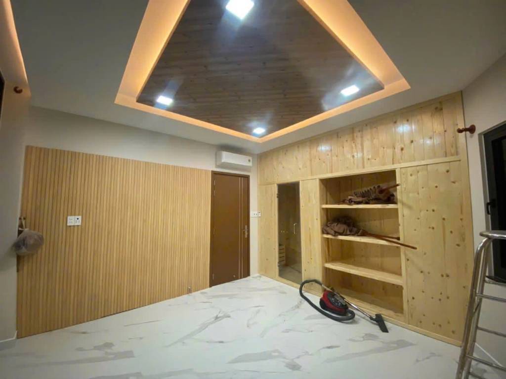 Bán nhà 3 mặt tiền, mặt tiền Lý Thánh Tông, p Hiệp Tân, dt 69m2, 3 lầu, 4pn 4wc, giá 13 tỷ