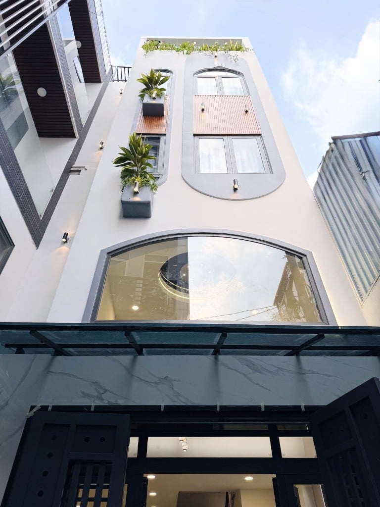 BÁN NHÀ P4, TRUNG TÂM QUẬN 3, CHỢ BỦA VÂY, ĐI ĐÂU CŨNG TIỆN, 5 TẦNG, 35M2, GIÁ 8,68 TỶ