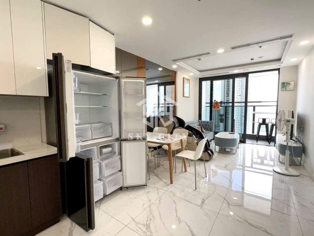 Bán căn hộ Sunshine Sky City, 70m2, vị trí trung tâm, 4,2 tỷ bao phí