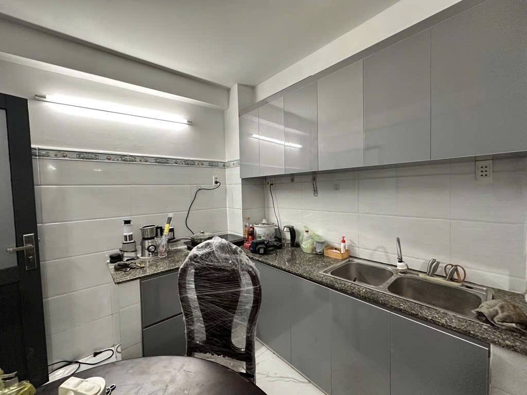 Bán nhà đường Nguyễn Văn Quỳ, Quận 7, hiếm có, lô góc mặt tiền kinh doanh, hẻm ô tô