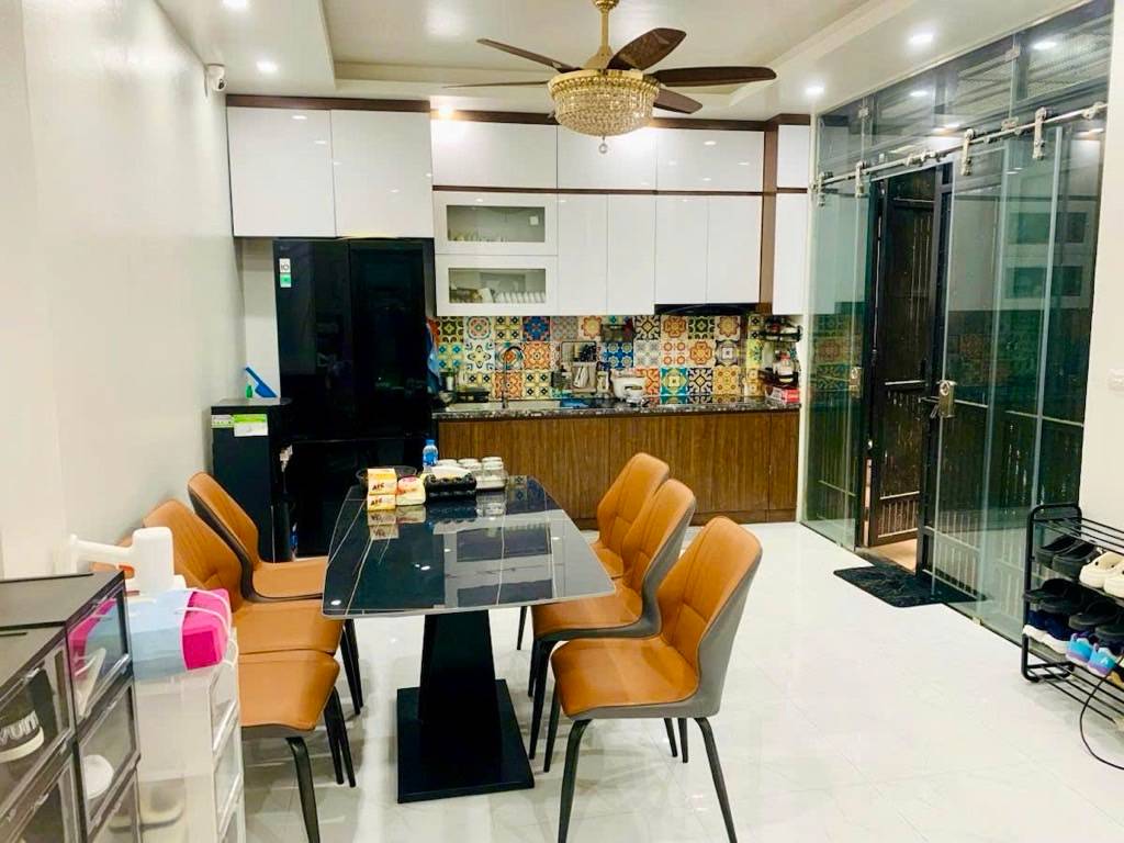 Nhà đẹp Lê Đức Thọ 38m x 5T, thang máy, Lô góc, ô tô, Full NT, 9,5 tỷ