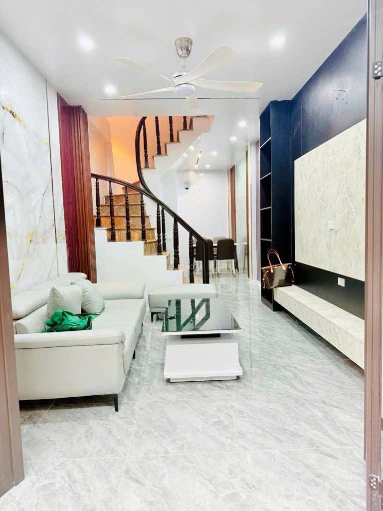 Bán nhà Thanh Đàm, Hoàng Mai, 31m2, tiện nghi sang trọng