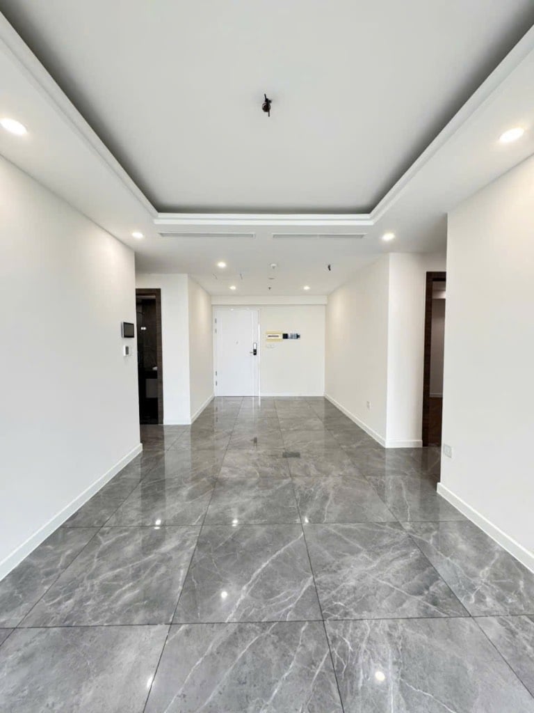 Cho thuê căn hộ Sunshine Diamond River, 2PN 2WC, nội thất cơ bản, giá 14tr miễn phí quản lý