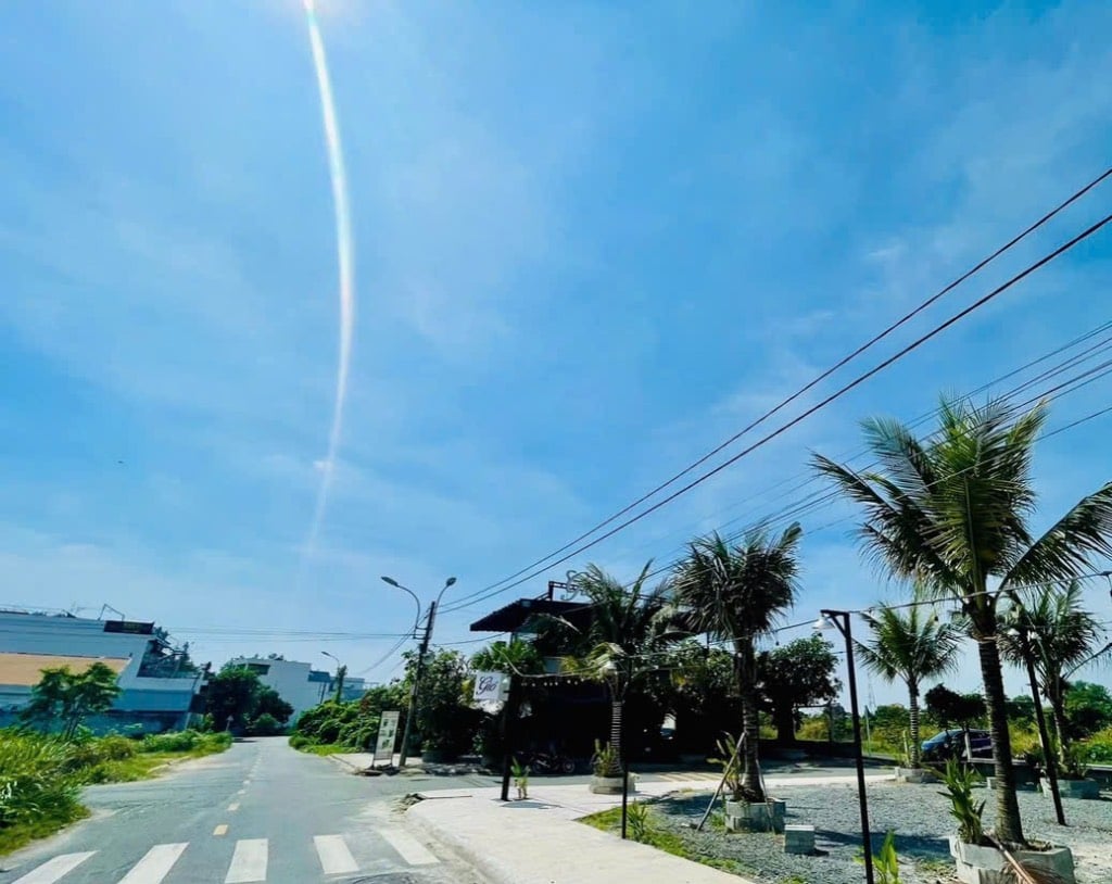 GIÁ TỐT, BÁN ĐẤT TẠI GIÓ NGÀN, 200M2, PHÙ HỢP KINH DOANH, KHU SẦM UẤT VÀ PHÁT TRIỂN, SỔ RIÊNG