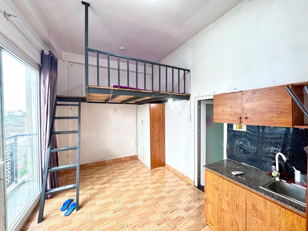 Duplex ban công Phan Huy Ích có máy lạnh thang máy gần Emart