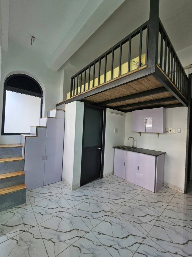 CHDV CỬA SỔ TRỜI CÓ MÁY GIẶT MÁY SẤY 3xxx GẦN CẦU TRƯỜNG ĐAI