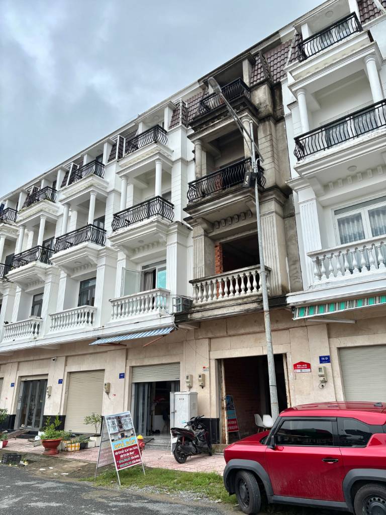 BÁN NHÀ 1 TRỆT 3 LẦU TRỰC DIỆN CHỢ CÁI VỒN ĐÔNG ĐÚC, NHỘN NHỊP