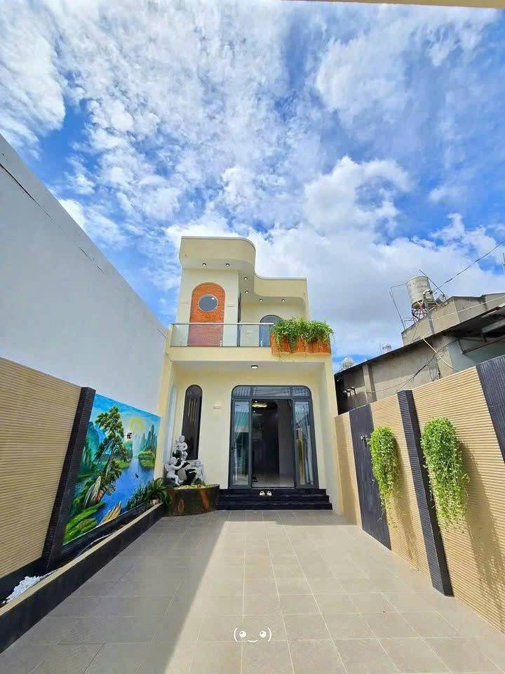 KHÔNG NGỜ GẶP PHẢI CHỦ HÀO PHÓNG BÁN NHÀ LẦU CÒN TẶNG CẢ SH MODE 125