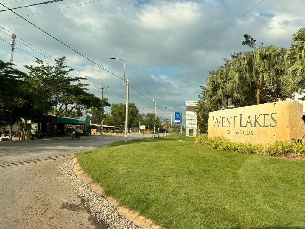 Cơ Hội Hiếm: Lô Đất Full Thổ Cư Gần Sân Golf West Lakes–Giá 750 Triệu!
