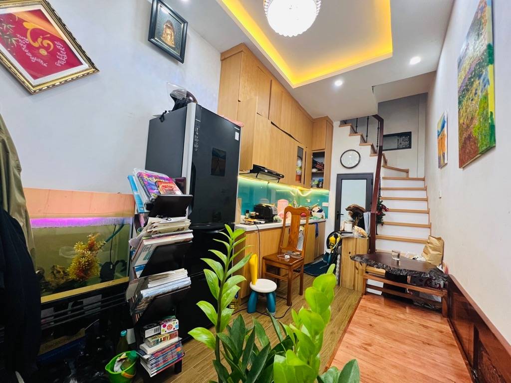 SIÊU PHẨM, BÁN NHÀ HÀNG BÚN, 5 TẦNG THANG MÁY, KINH DOANH TẤP NẬP, NHỈNH 20 TỶ