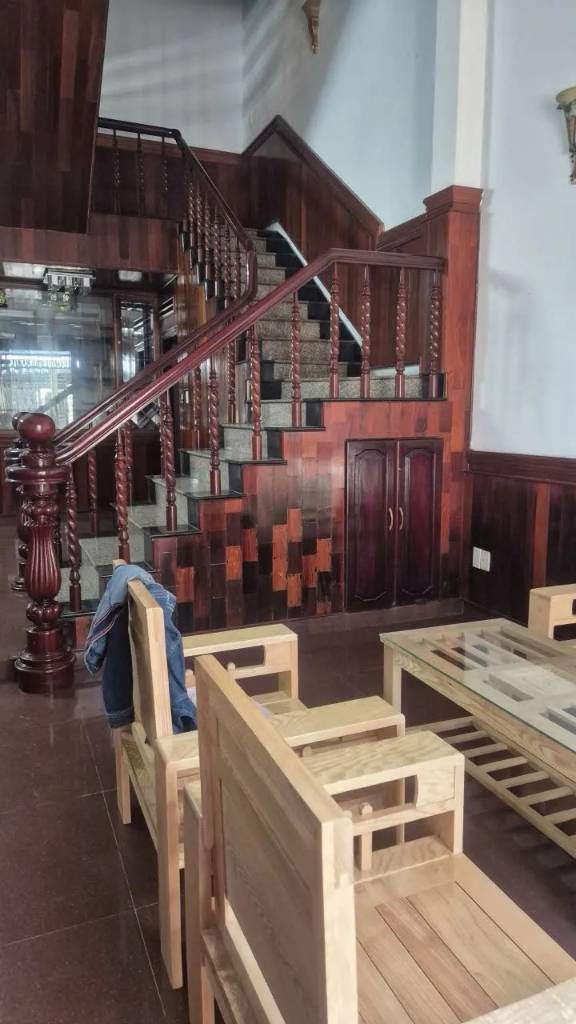 Bán nhà lô góc Hà Huy Tập – ô tô tận nhà – 3 tầng kiên cố