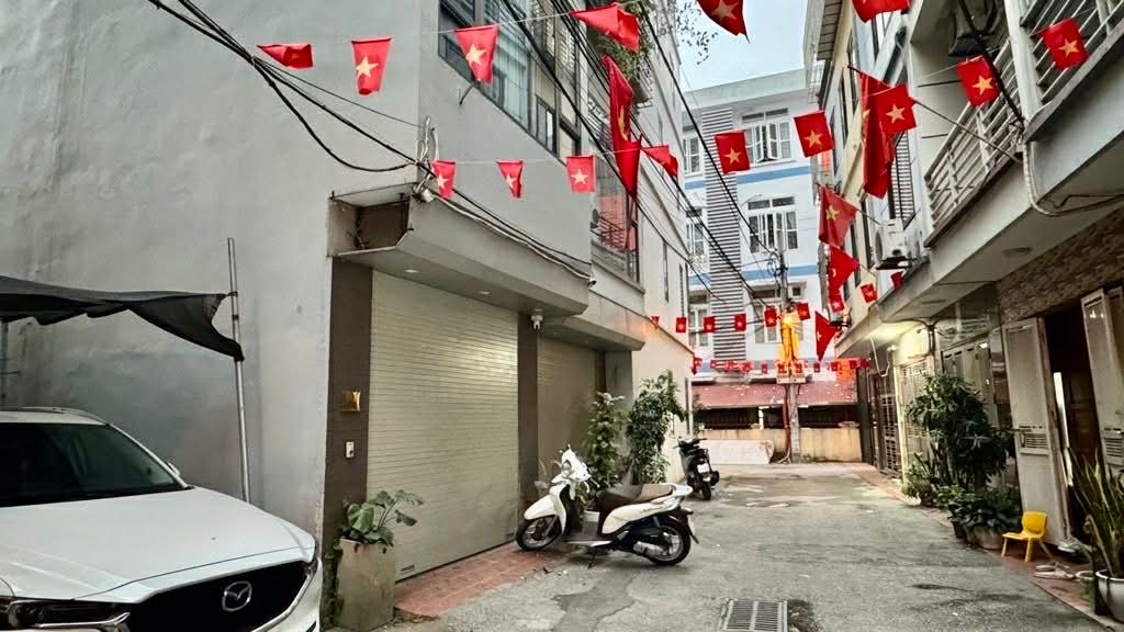 bán nhà Ngọc Thuỵ, ngõ thông, ôtô đỗ cửa, chỉ 11.5 tỷ