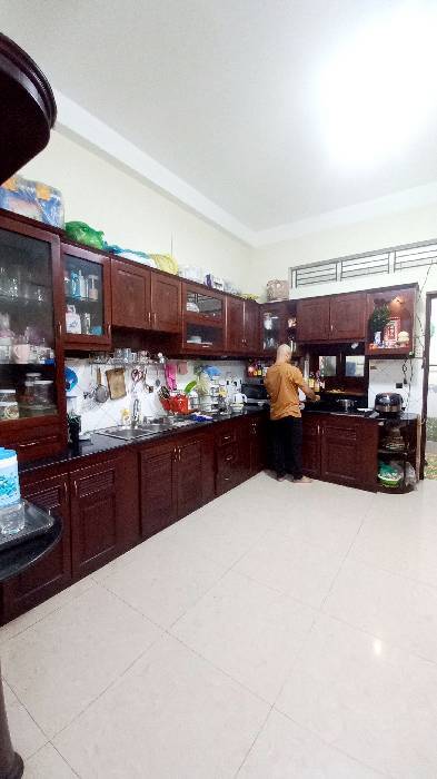 MẶT TIỀN MVV KINH DOANH BUÔN BÁN CỰC TỐT VỊ TRÍ ĐẸP KHU DÂN CƯ ĐÔNG ĐÚC 4 TẦNG CHỈ 9.8 TỶ