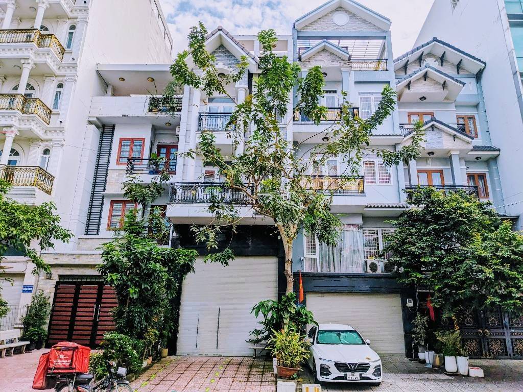 BÁN NHÀ MẶT TIỀN NGUYỄN THỊ THẬP, PHÚ THUẬN, HẺM LỚN, 100M2, NHỈNH 5 TỶ