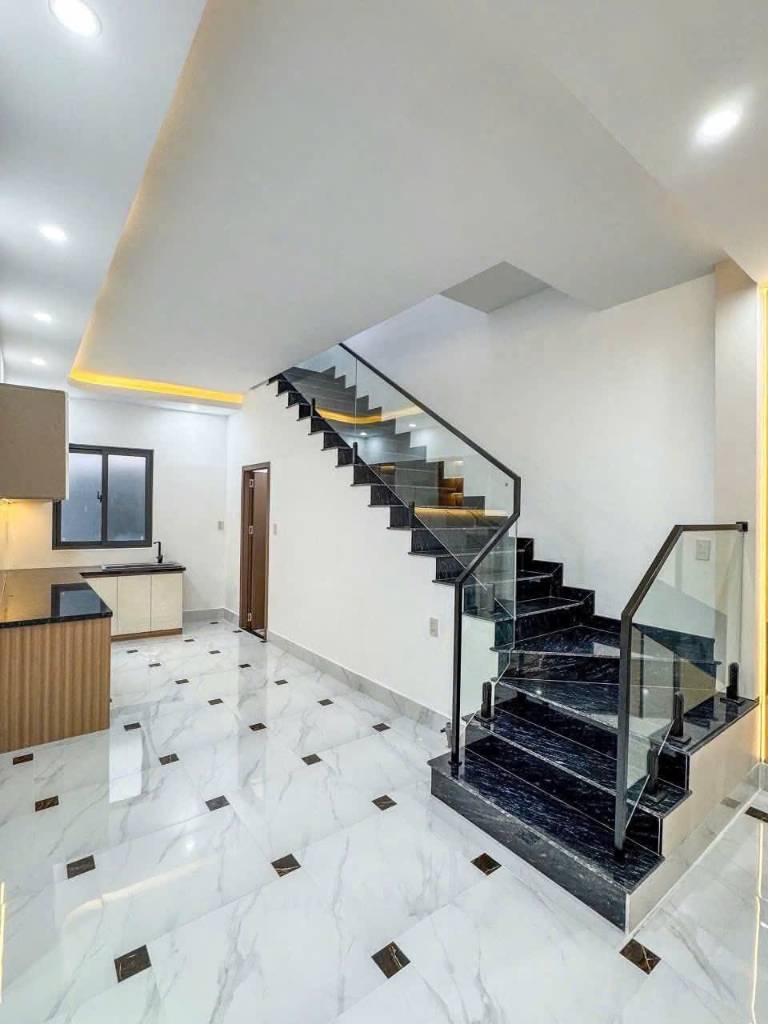 Bán nhà Tỉnh lộ 10, Tân Tạo A, Bình Tân, giá chốt cuối năm 895tr, nhà mới xây để đón tết