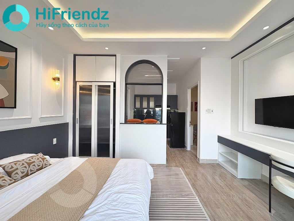 Cho thuê căn hộ Bình Thạnh, 1PN tách bếp, ngay Ngã Tư Hàng Xanh, 35m2, ở 2,3 người thoải mái