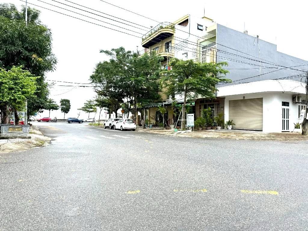 BÁN NHÀ LIÊN CHIỂU, 2 TẦNG SÁT BIỂN, SÁT ĐƯỜNG PHÙNG HƯNG, THÍCH HỢP ĐẦU TƯ