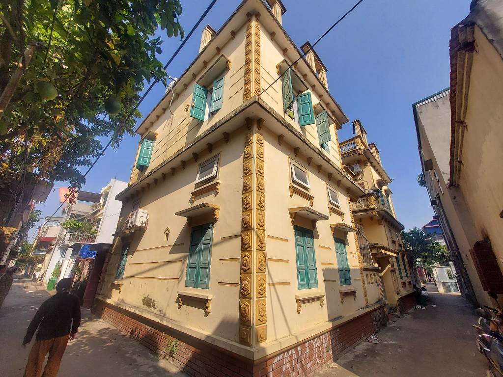 BÁN NHÀ TRUNG TÂM QUANG MINH, MÊ LINH, 120M², 3 TẦNG, 9 PHÒNG TRỌ DÒNG TIỀN