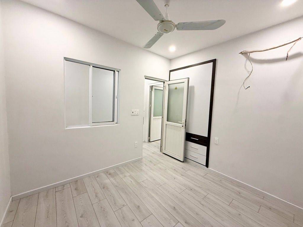 BÁN CĂN HỘ BÌNH THẠNH, GẦN 80M2 HXH, CÓ SÂN THƯỢNG, 2PN 2WC, FULL NỘI THẤT, SIÊU VIP CHỈ 3,5 TỶ