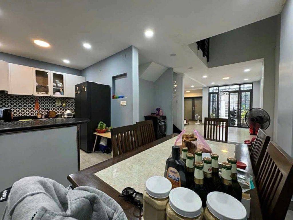 BÁN NHÀ LÊ TỰ TÀI, PHÚ NHUẬN, MẶT TIỀN ĐƯỜNG, 72M2, KHÔNG LỘ GIỚI