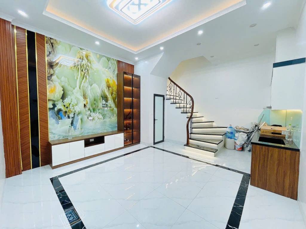 Nhà Đẹp Khương Đình - Thanh Xuân, 30m ra Phố, 2 Thoáng, 35/40m2, 5 tầng, MT 5m, 9.5 Tỷ.