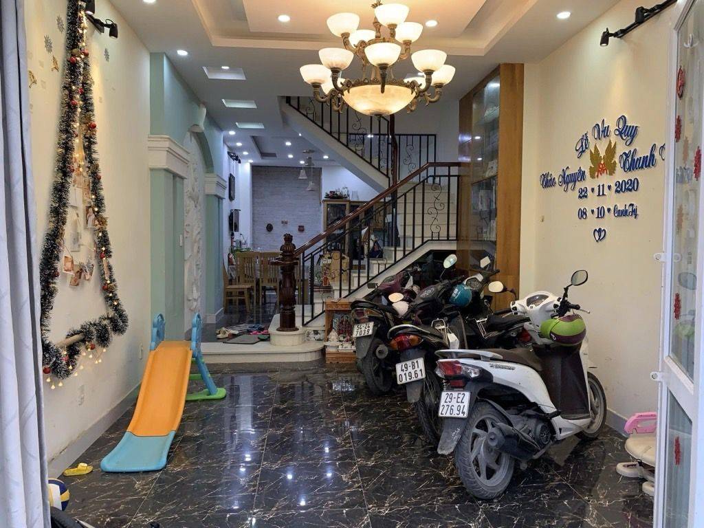 BÁN NHÀ QUẬN 7, 4 TẦNG XÂY Ở TỪ MÓNG BAO CHẮC, HẺM 6M OTO VI VU ĐỖ CỬA, 52M2 GIÁ 8,2 TỶ