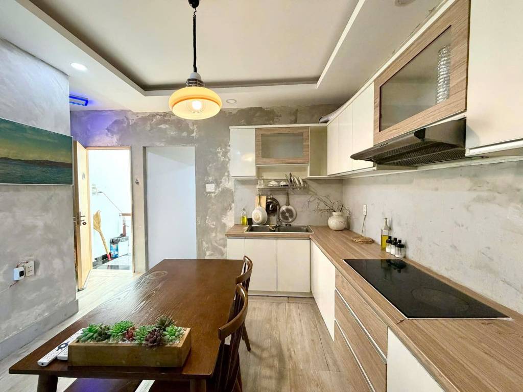 Bán nhà hẻm xe hơi Phùng Văn Cung Phú Nhuận 45m2 đúc 5 tầng 4PN tặng nội thất nhỉnh 11 tỷ tl