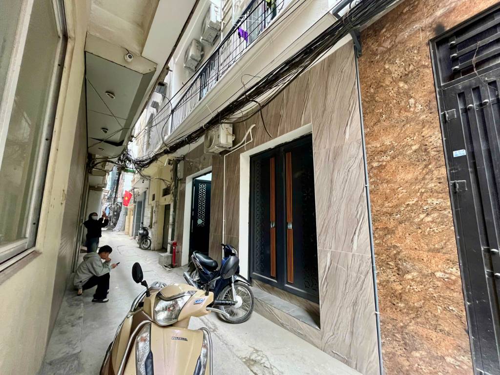 BÁN CHUNG CƯ MINI  NGUYỄN KHÁNH TOÀN, CẦU GIẤY, 7 TẦNG THANG MÁY, 90M 18 PHÒNG, DT 1,1 TỶ/NĂM