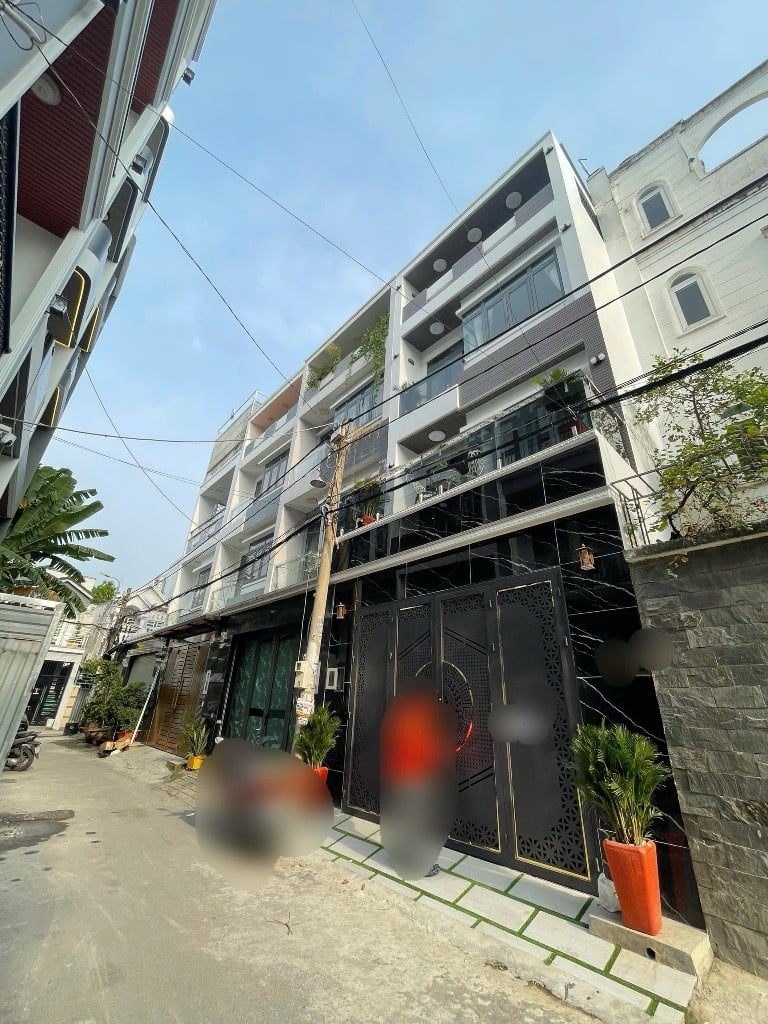 BÁN NHÀ NHÀ BÈ, 4 TẦNG, CẠNH PHÚ MỸ HƯNG, HẺM NHỰA OTO 6M, TẶNG FULL NỘI THẤT CAO CẤP