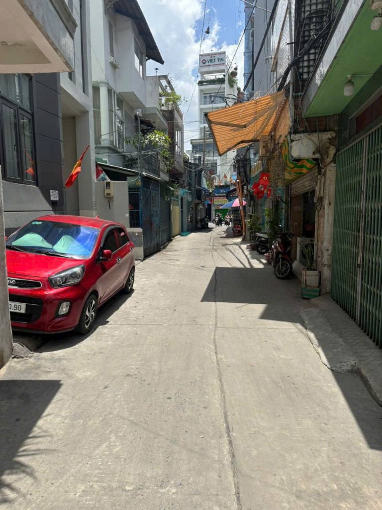 Bán nhà đường Cách Mạng Tháng Tám, Phường 13, Quận 10, diện tích 4x16m, giá 9 tỷ