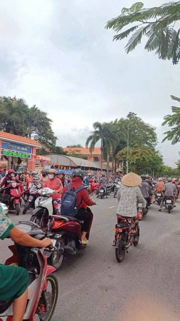 Bán nền thổ cư , đường nhựa xã Long Hòa, Cần Đước dt 81m2 giá 1,55 tỷ