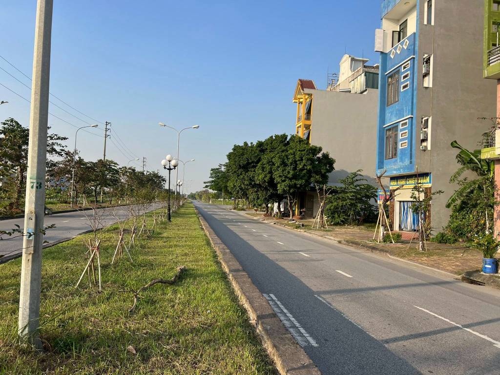 Bán lô đất mặt đường đôi Tứ Minh, phường Tứ Minh, TP Hải Dương, 69.75m2, mt 4.5m, vị trí đẹp, giá ok