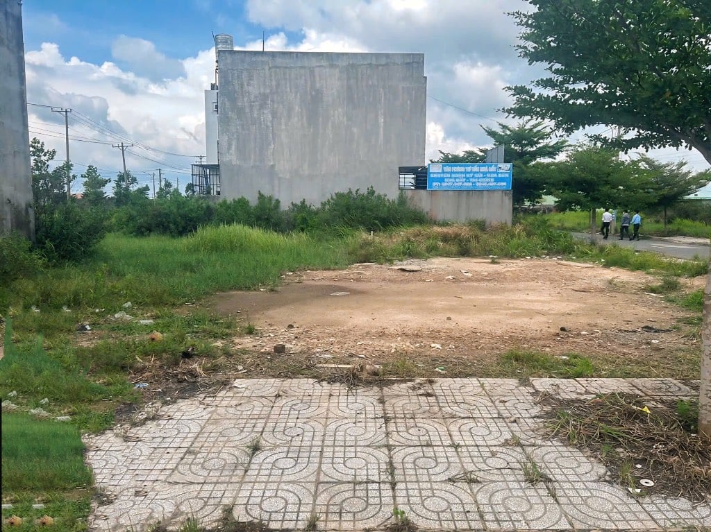 90m2 FULL THỔ - NGUYỄN THỊ LẮNG. TÂN PHÚ TRUNG. DÂN CƯ ĐÔNG ĐÚC. GẦN NHIỀU TIỆN ÍCH. GIÁ CỰC TỐT