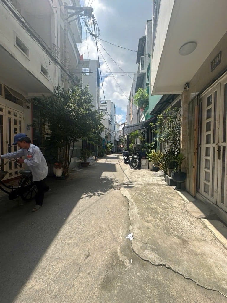 Bán nhà Nguyễn Văn Đậu, Phường 5, Bình Thạnh, HXH trệt lầu BTCT, giá chỉ 4,7 tỷ