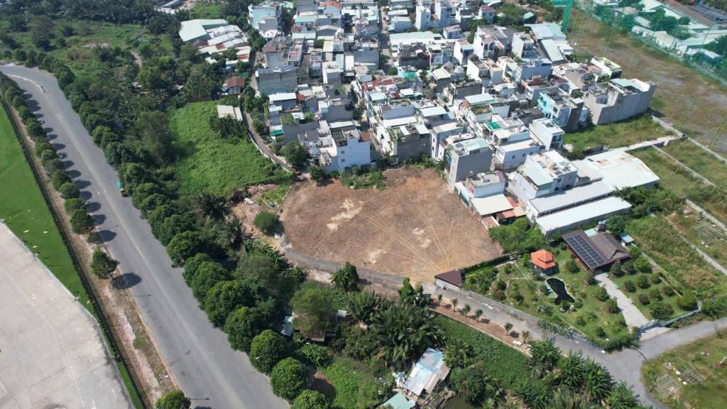 Bán đất Tăng Nhơn Phú B, 3000m2 trong đó có 993m2 thổ cư, giá chỉ 18tr/m2