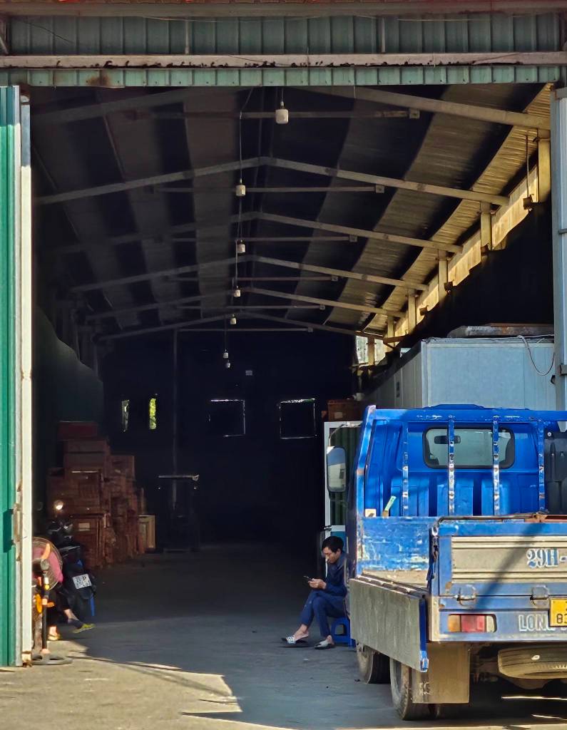 CHO THUÊ KHO XƯỞNG THỊ TRẤN ĐÔNG ANH, HÀ NỘI, 2000M2, CÓ VĂN PHÒNG, GIÁ TỐT