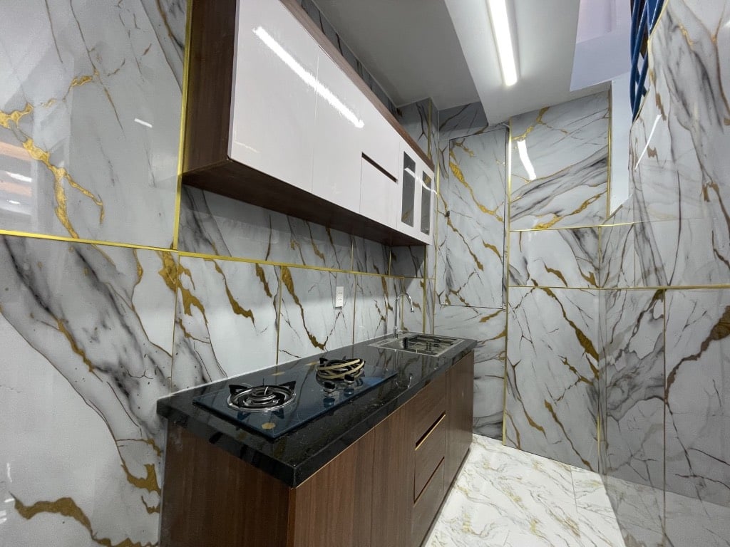 BÁN NHÀ P5, QUẬN 10, KHU NGƯỜI HOA Ở NHIỀU, SÁT SÂN THỐNG NHẤT, HẺM RỘNG 15M RA ĐƯỜNG HOÀ HẢO