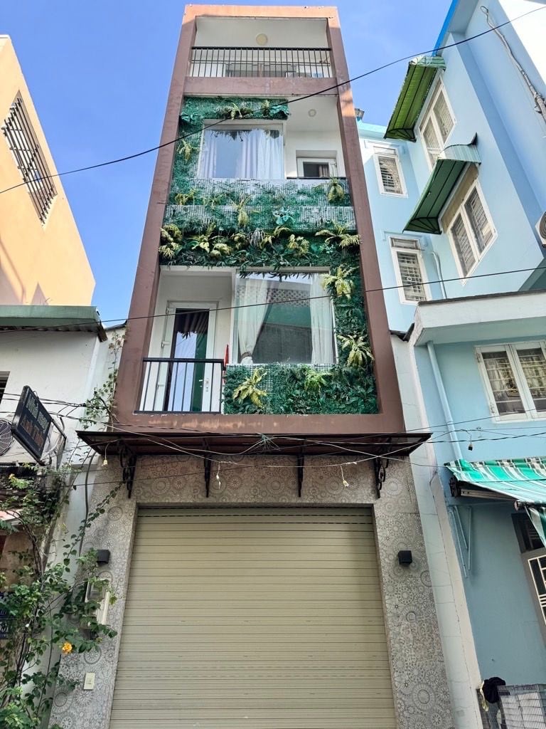 Bán Nhà đường Hoa Sữa - 23m2(3.2x7) - 4 Tầng 3PN 4WC - HXH - Nhà Mới