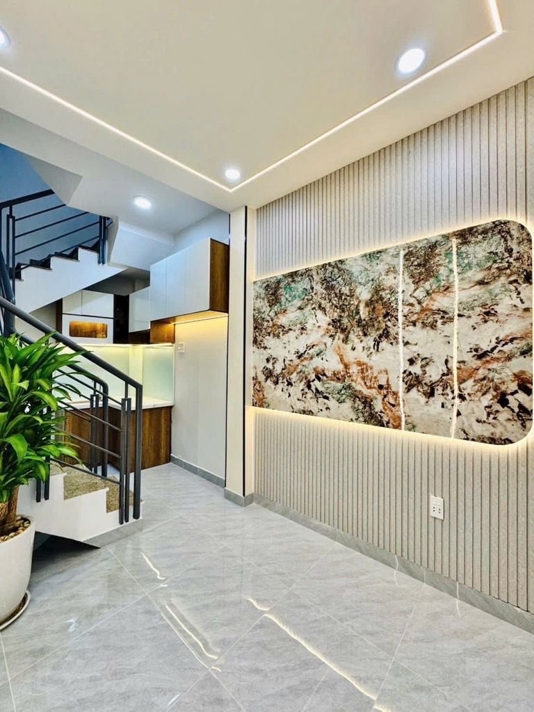 BÁN NHÀ PHÙNG VĂN CUNG - 3PN - 4 TẦNG BTCT - 2.7 x 6 - 4.6 TỶ