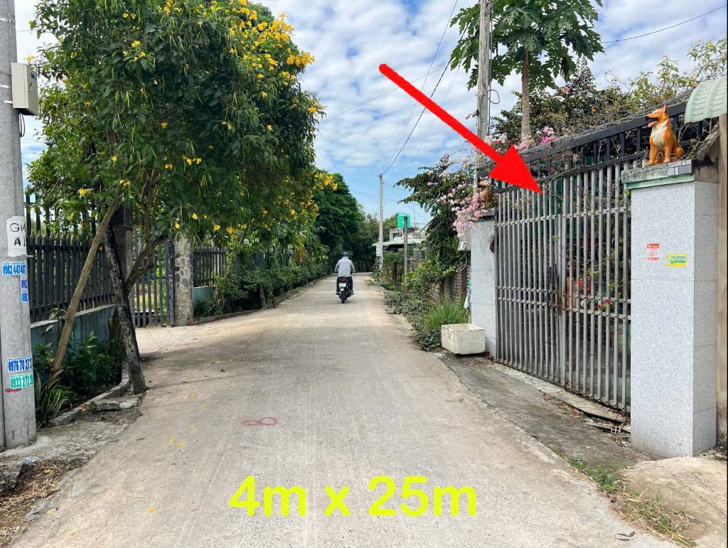 Bán nhà Đức Hòa xây dựng kiên cố, đường ô tô chạy - chỉ 1 tỷ 150tr