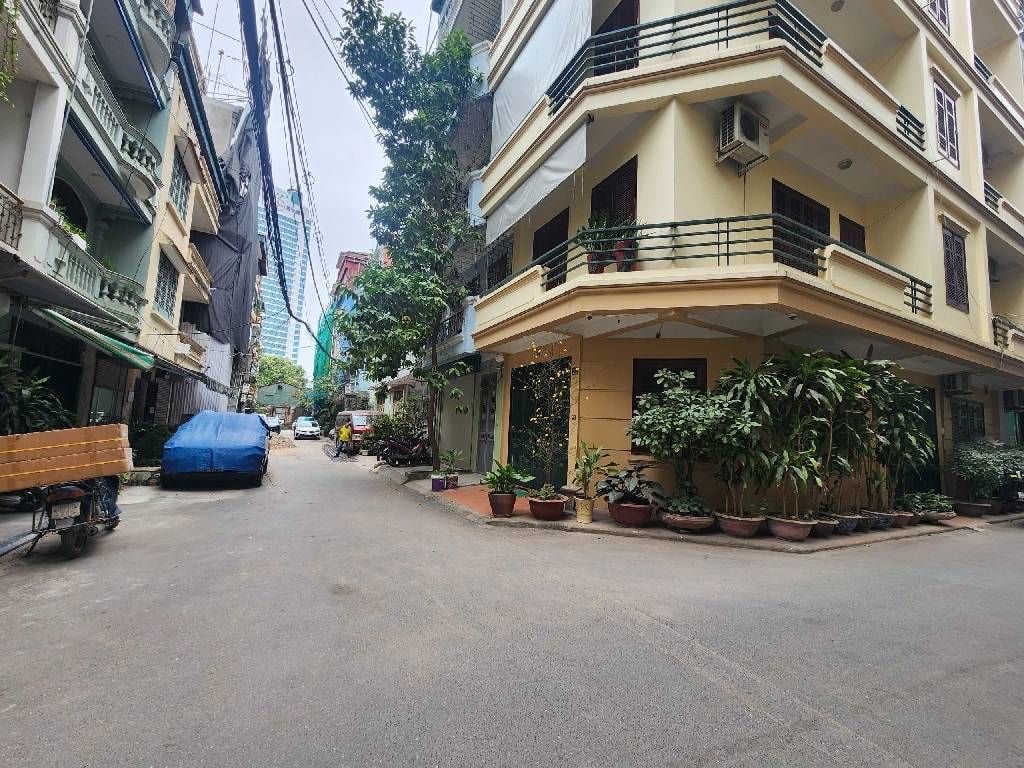 Bán nhà Hồng Hà, Chương Dương, nhà phân lô 63m2, 6 tầng, lô góc, vỉa hè ô tô tránh, giá tốt